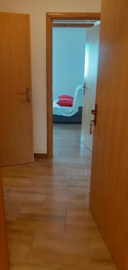 Appartamento Kelk Loznati Esterno foto