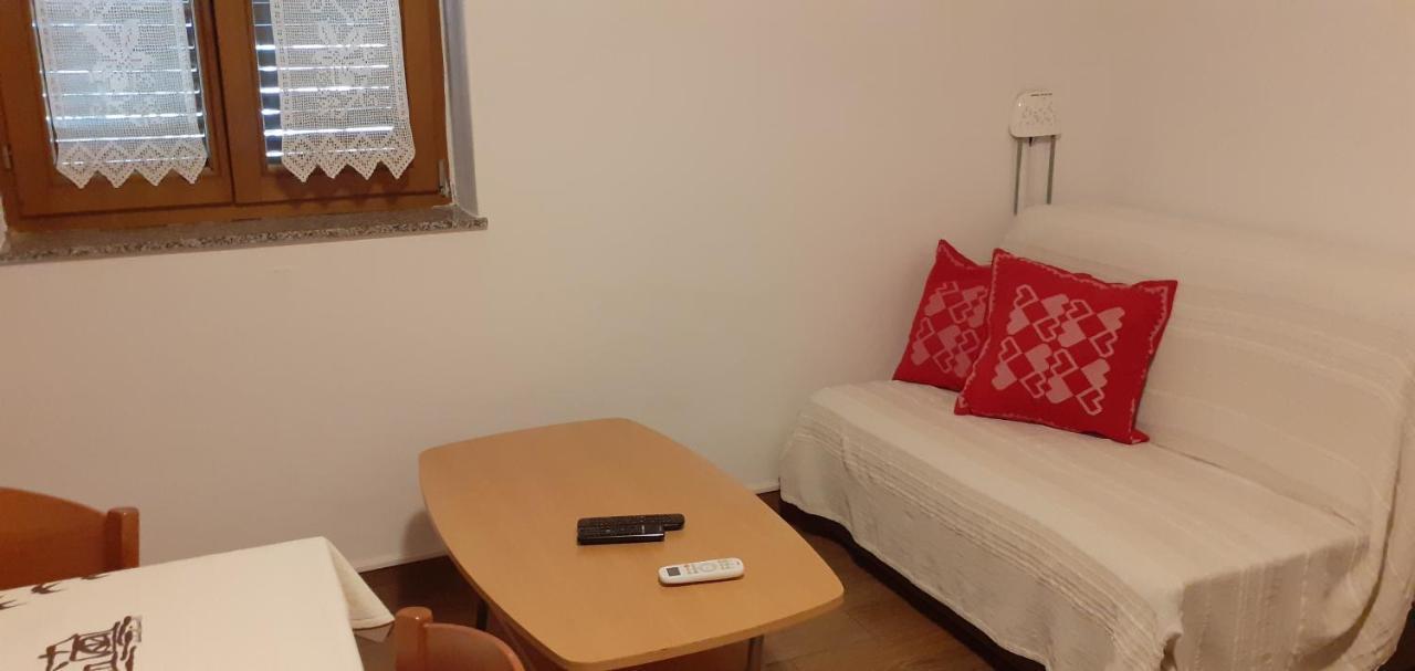 Appartamento Kelk Loznati Esterno foto